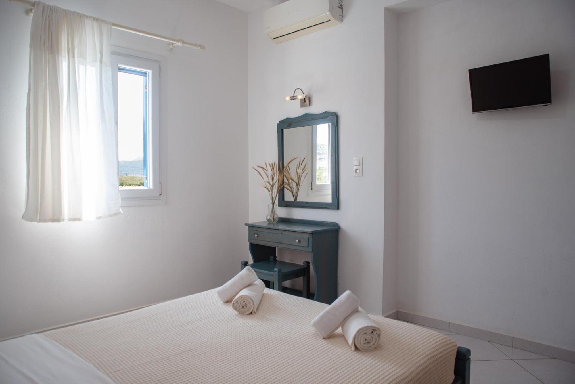 Ikaros Studios&Apartments Naxos City Exterior foto
